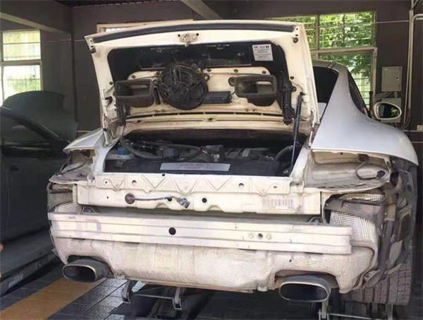 超越汽模型仿真汽車