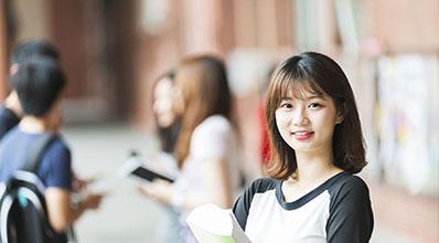 環(huán)亞瑯文現(xiàn)代英語