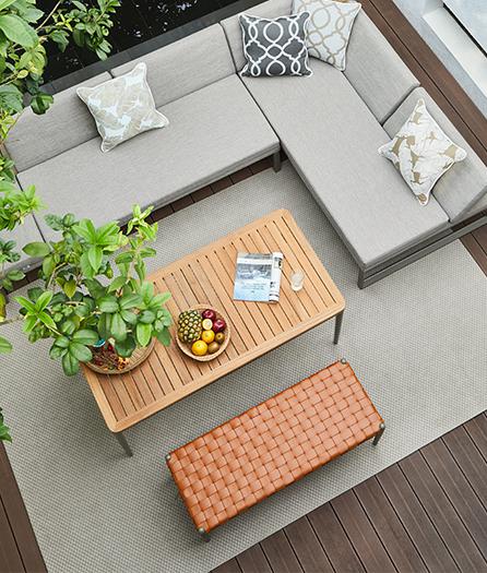 懶貓木陽(yáng)臺(tái)