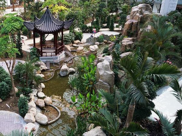 荷塘月色商務(wù)酒店