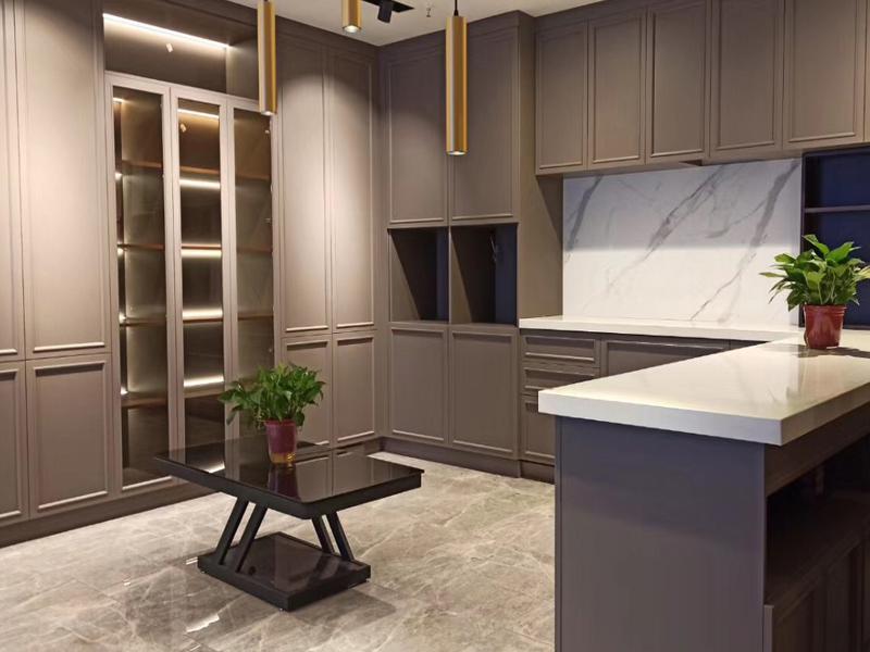 達(dá)億佳衣柜