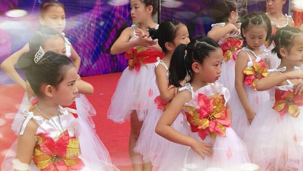 哆唻咪鋼琴培訓中心