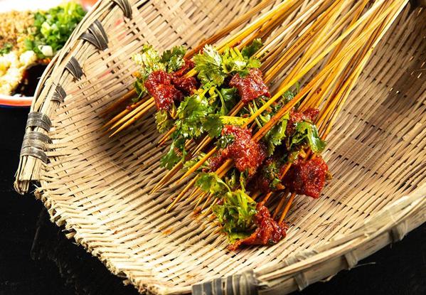 斗城老媽砂鍋串串香