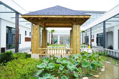 荷塘月色商務(wù)酒店