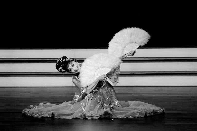 愛(ài)蓮舞蹈學(xué)校