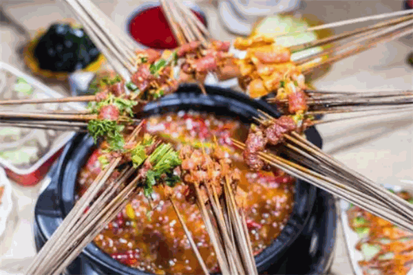 臻巴適小郡肝串串香