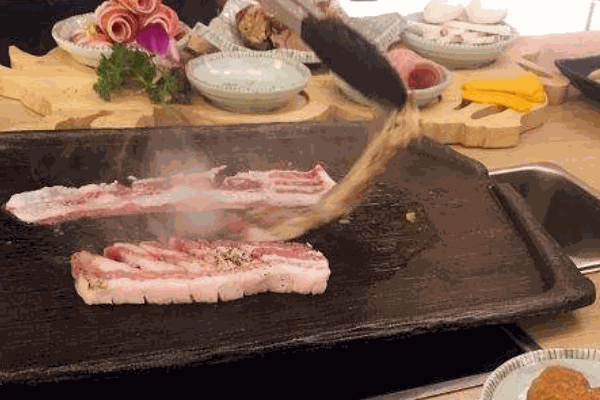 就犟牛排自助西餐廳