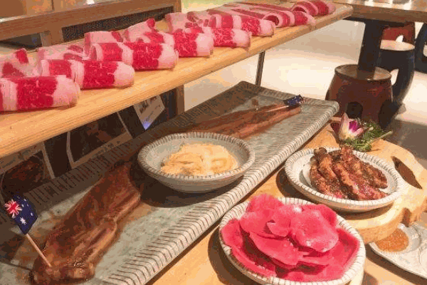 就犟牛排自助西餐廳