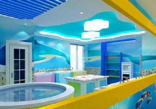 小飛魚(yú)嬰兒游泳館