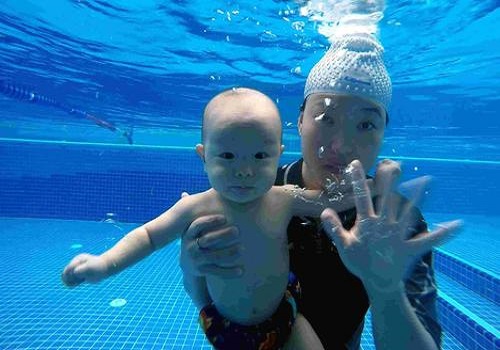 哈皮島兒童游泳館