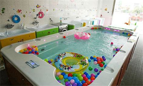 親娃Probaby嬰兒游泳館