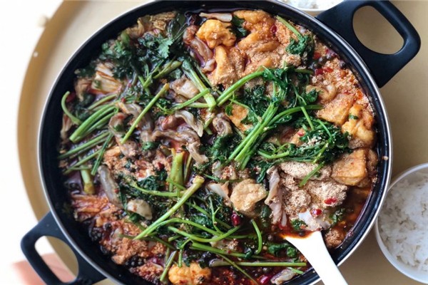 阿村酸菜魚水煮魚館