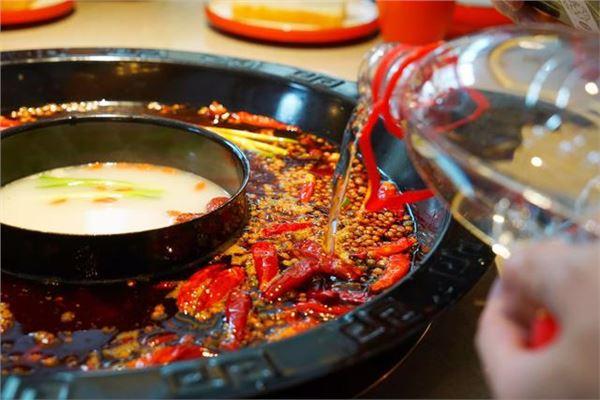 阿村酸菜魚水煮魚館