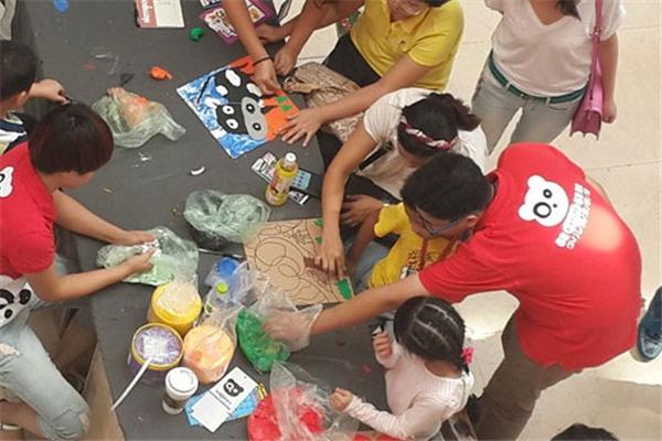 酷酷熊少兒美術(shù)教育