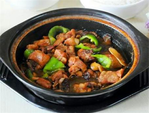 煨知緣黃燜雞米飯