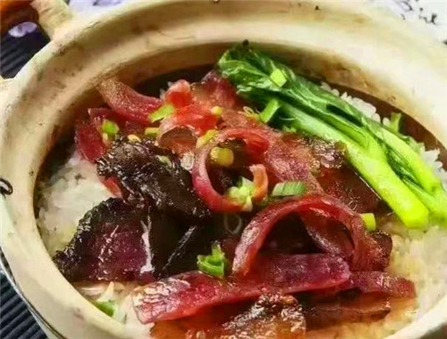 回香煲仔飯