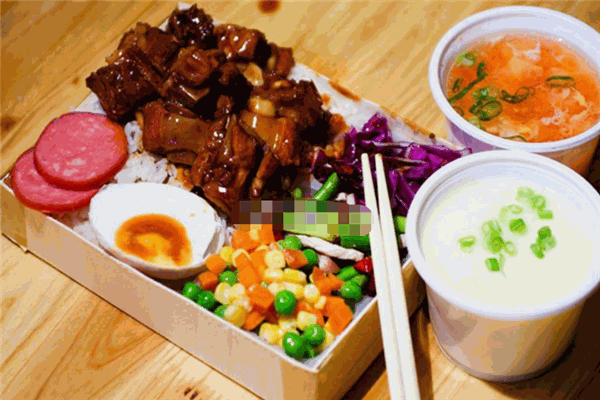 卡基諾西式快餐