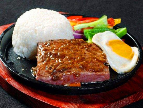 至尊飄香牛排飯