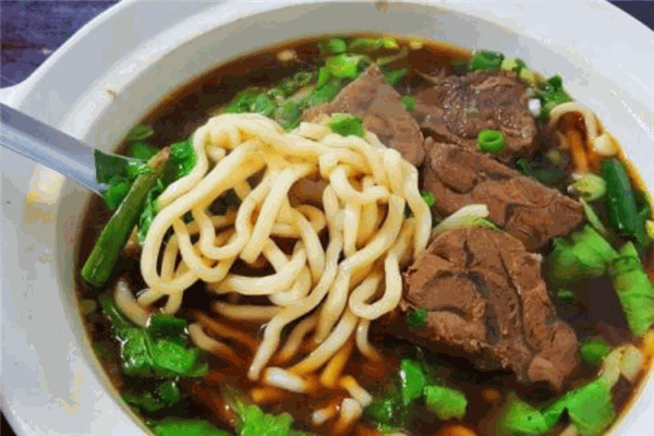 珍滿福砂鍋牛肉拉面