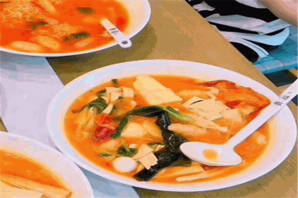 辣矩陣枸杞養(yǎng)生麻辣燙