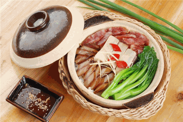 簡單小廚煲仔飯