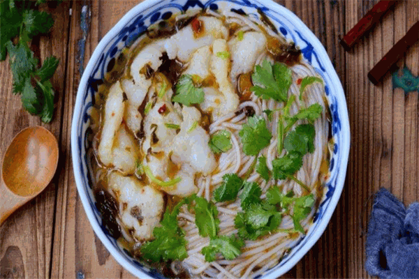 遇見酸菜魚米線