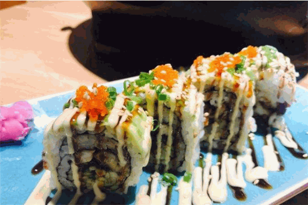 ?覺岸壽司烤肉町