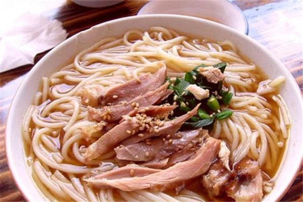 馬氏彌勒鹵雞米線