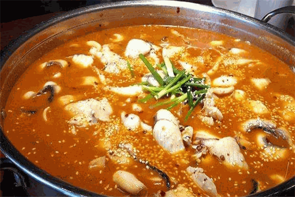 食在大器酸菜魚米線