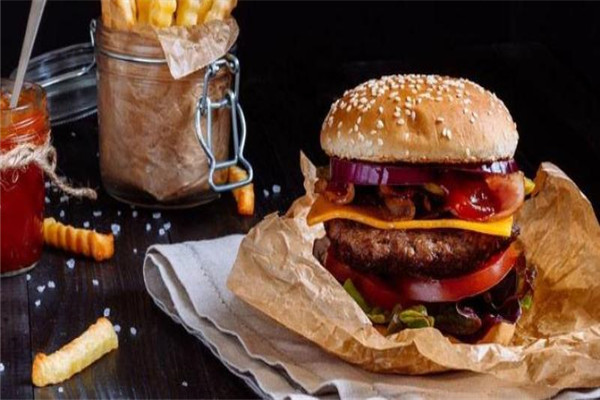 漢堡皇碳烤漢堡