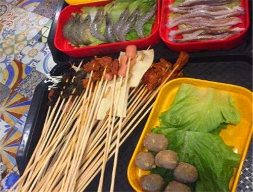 王記張媽串串香