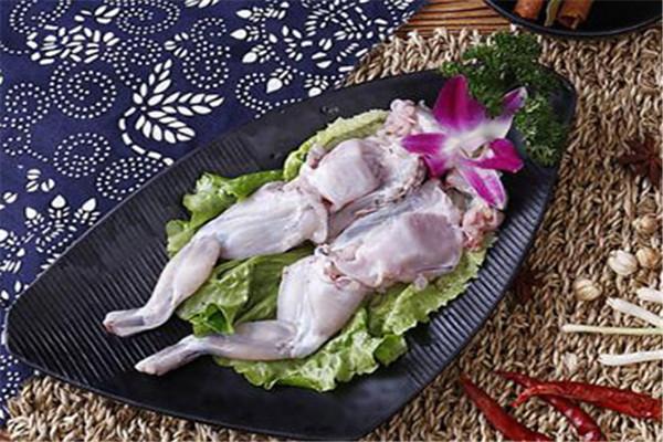 壩王府美蛙魚頭火鍋