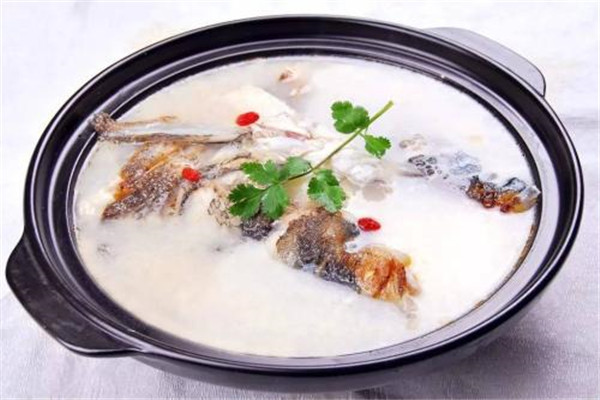 阿牛流沙魚(yú)頭粥