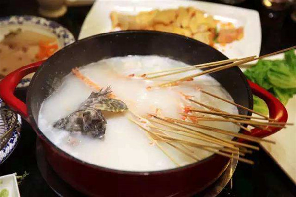 通錦橋粥底火鍋