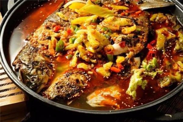 胖頭魚(yú)活魚(yú)火鍋