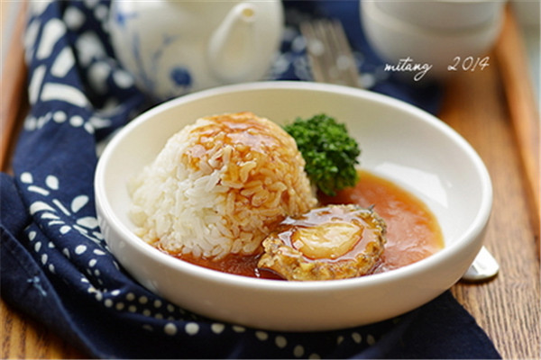 上隱食補(bǔ)鮑魚飯