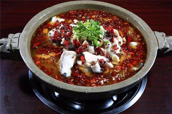 庭湖土鴨館石鍋魚(yú)