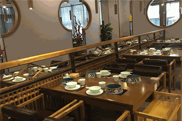 周嗨丫鐵板烤鴨