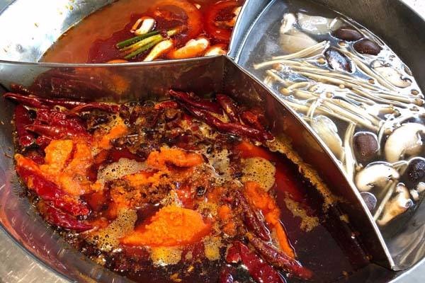 鐘記石鍋魚(yú)