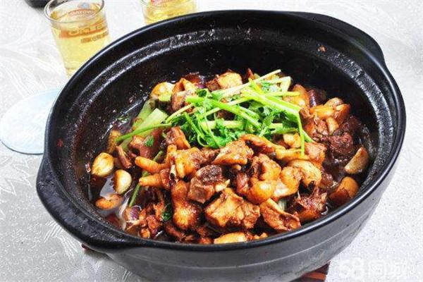 八寶吉香辣雞煲