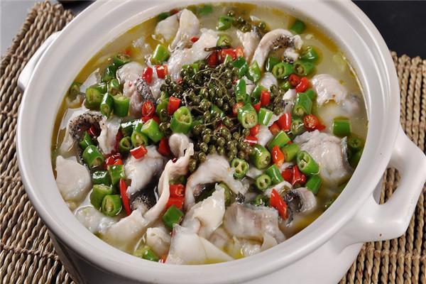 知魚青鮮椒魚煲火鍋