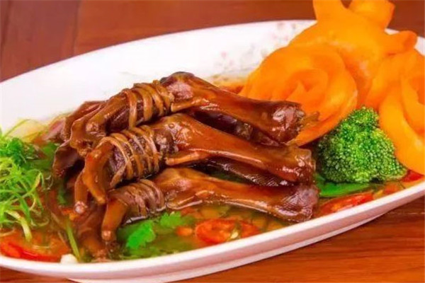 趙氏鴨腳包煲仔飯