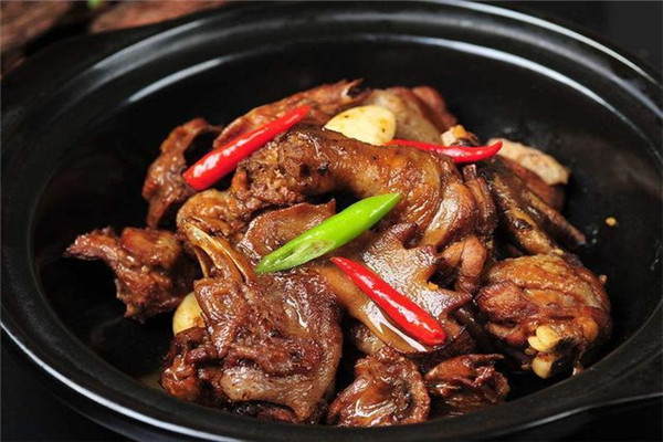 謝恒興奇味雞煲