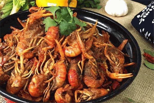 俏山珍燒烤龍蝦館