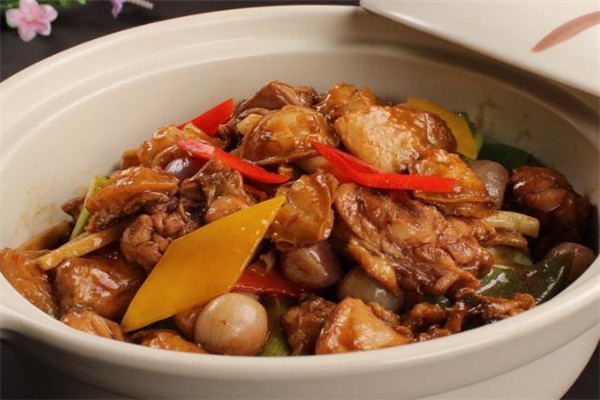 新發(fā)特色雞煲