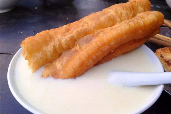 久叔夜市豆?jié){油條