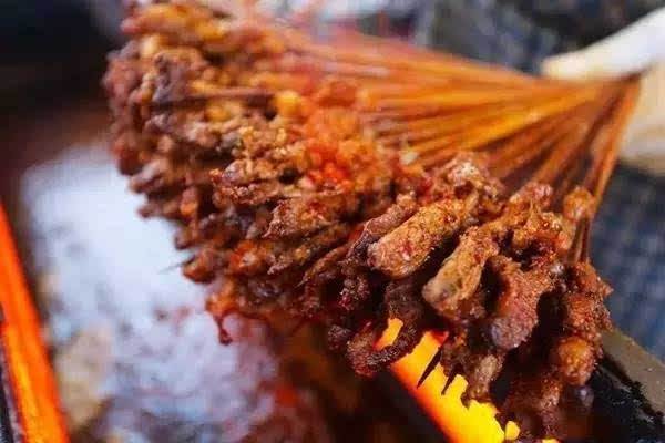 時尚吃貨海鮮牛肉烤肉火鍋自助餐