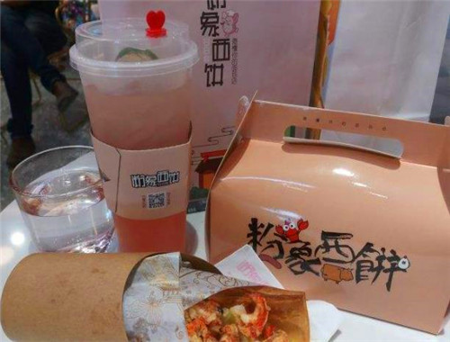 粉象西餅的小龍蝦熱狗