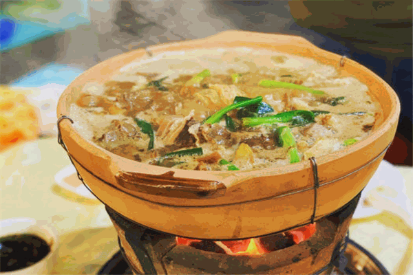 清心傳統(tǒng)炭爐羊肉煲