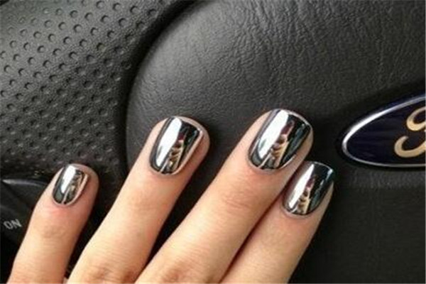 星媛甲殼蟲美甲